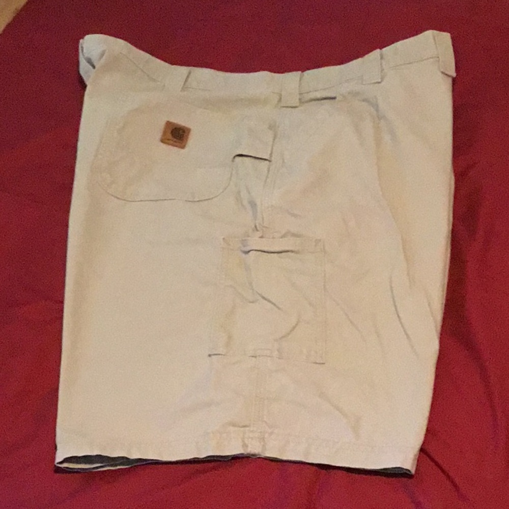 Carhartt Tan Cargo Shorts with Classic Cut